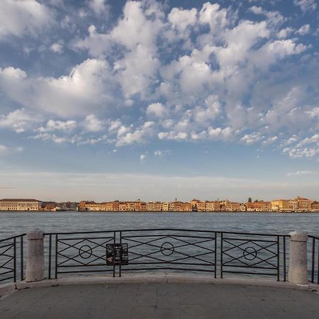 Accademia Apartments R&R Venice Luaran gambar
