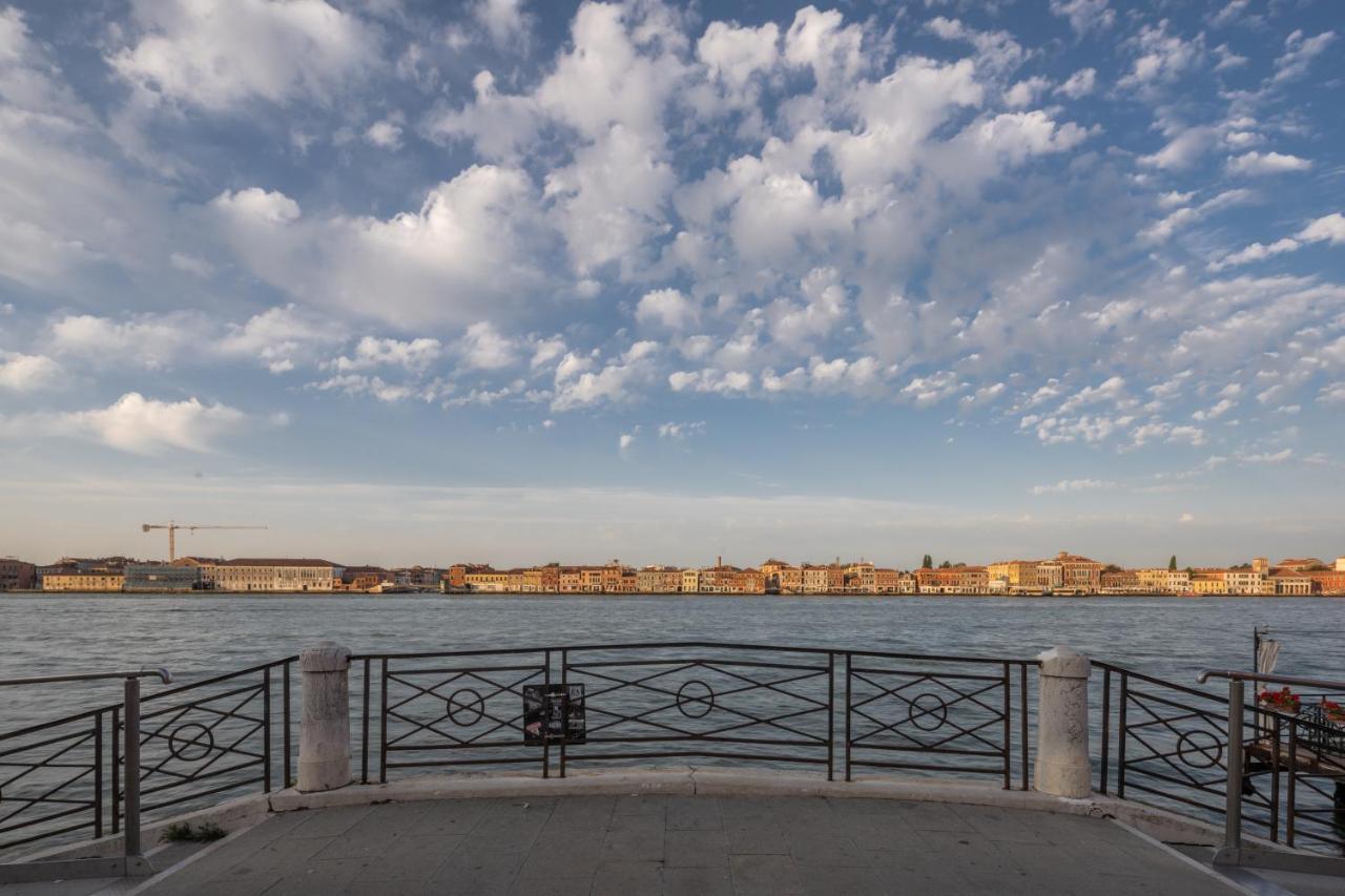 Accademia Apartments R&R Venice Luaran gambar