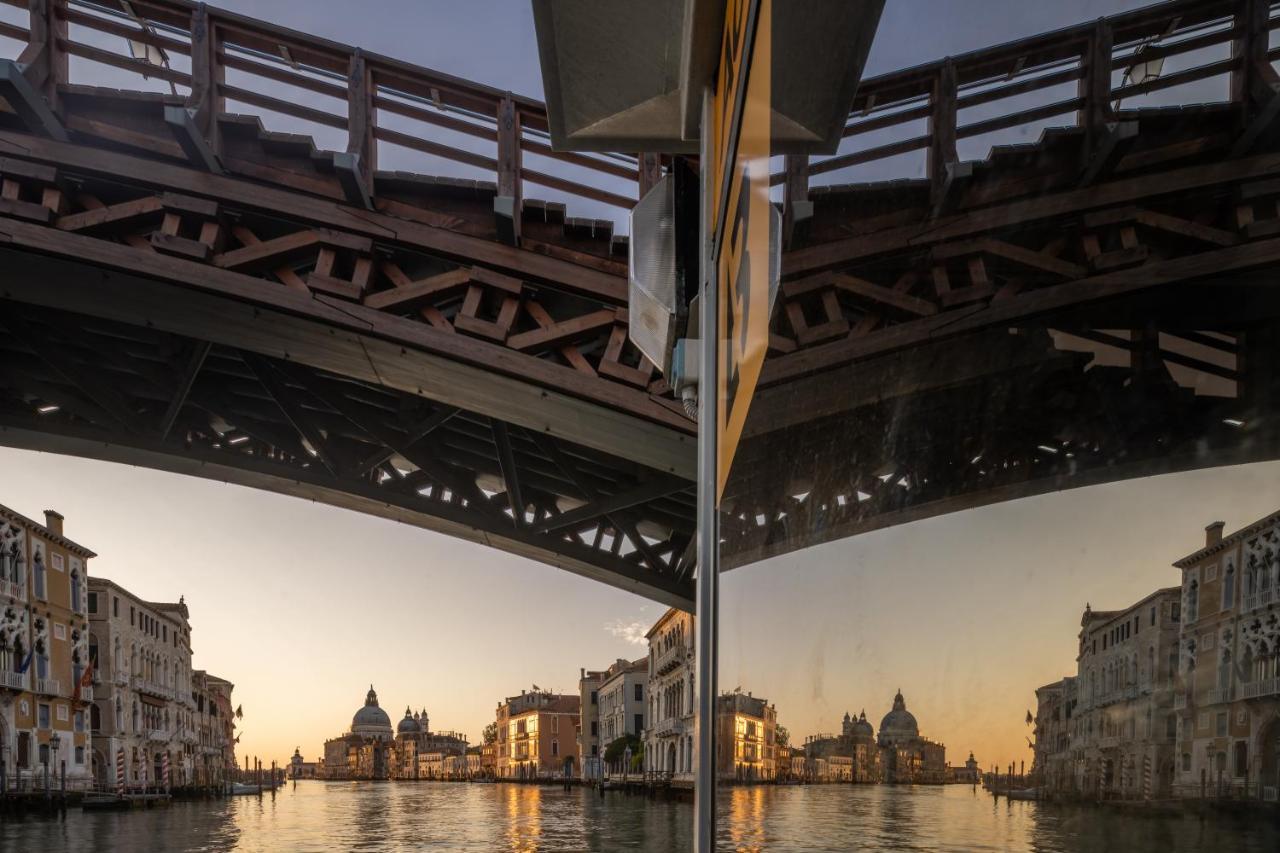 Accademia Apartments R&R Venice Luaran gambar