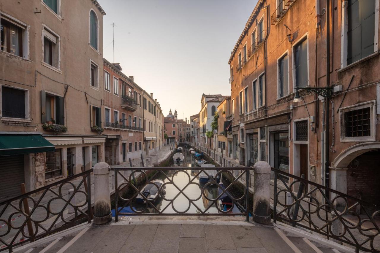 Accademia Apartments R&R Venice Luaran gambar