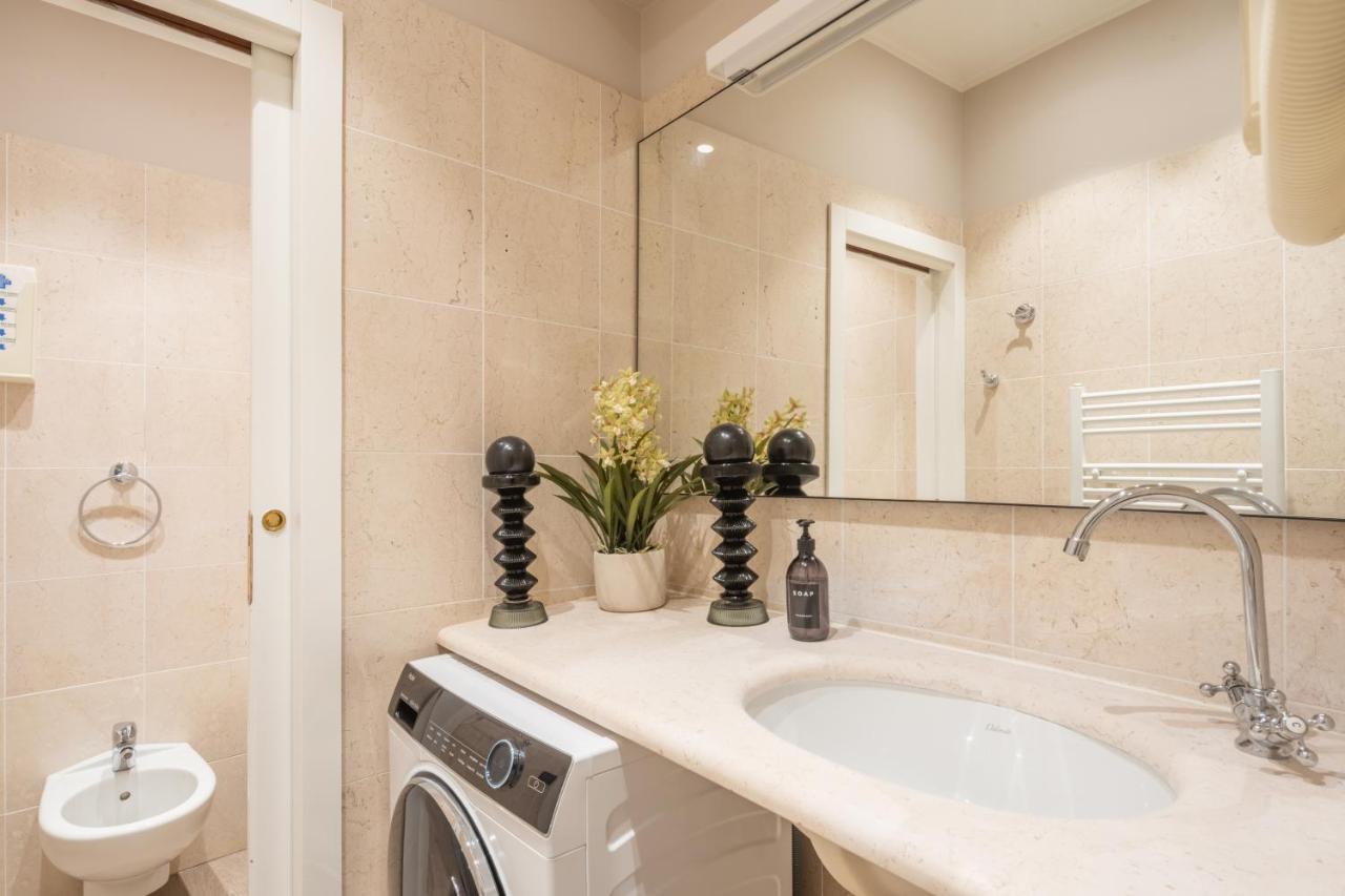 Accademia Apartments R&R Venice Luaran gambar