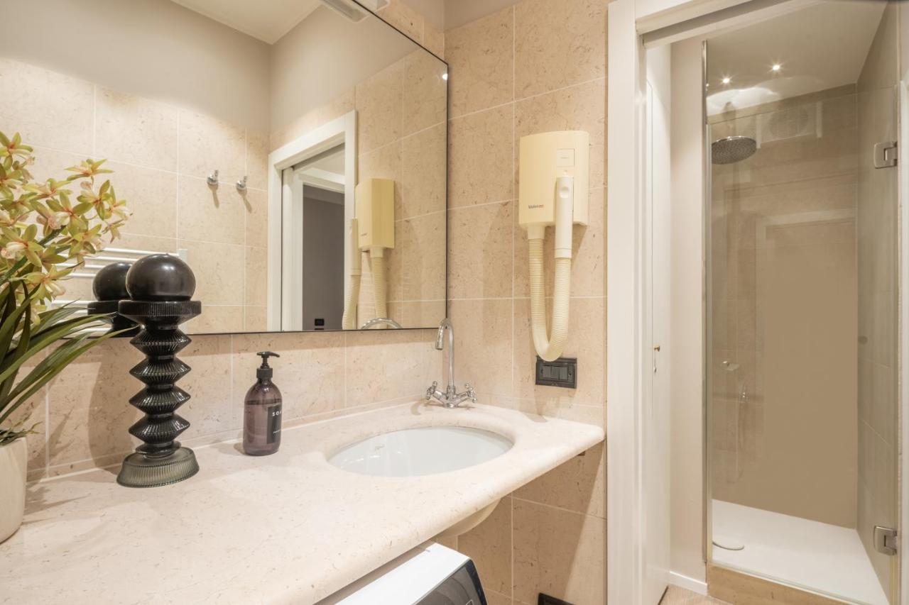 Accademia Apartments R&R Venice Luaran gambar